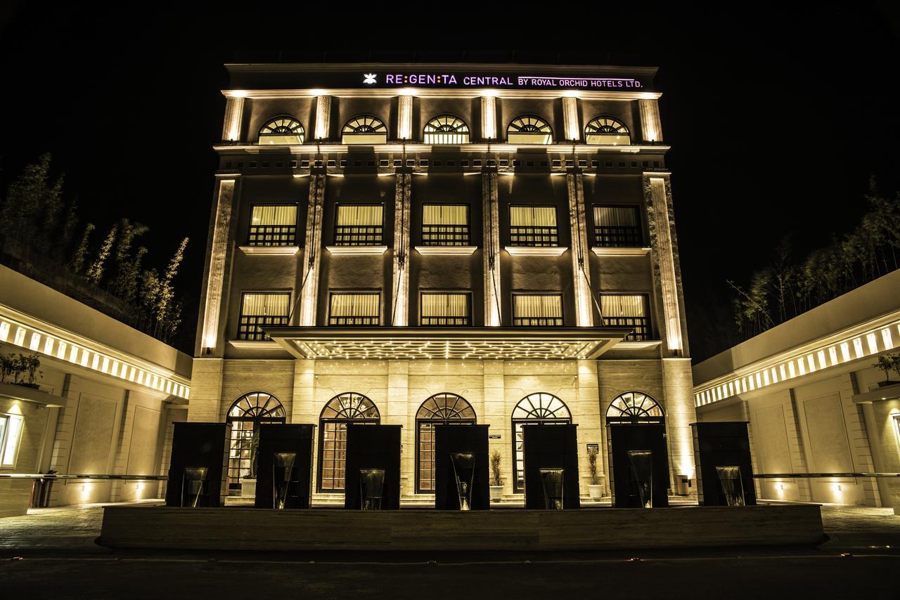 Regenta Central Amritsar Buitenkant foto
