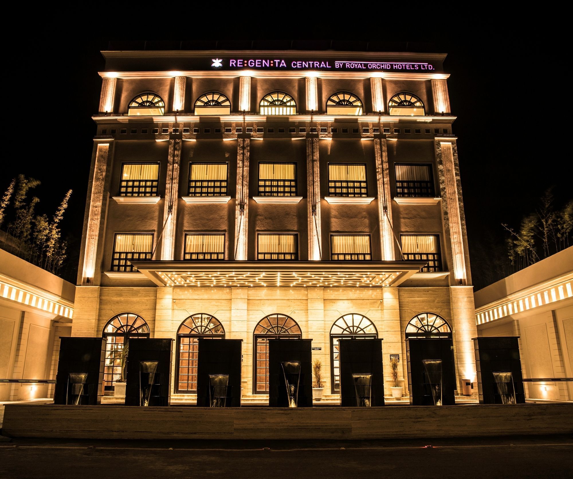 Regenta Central Amritsar Buitenkant foto